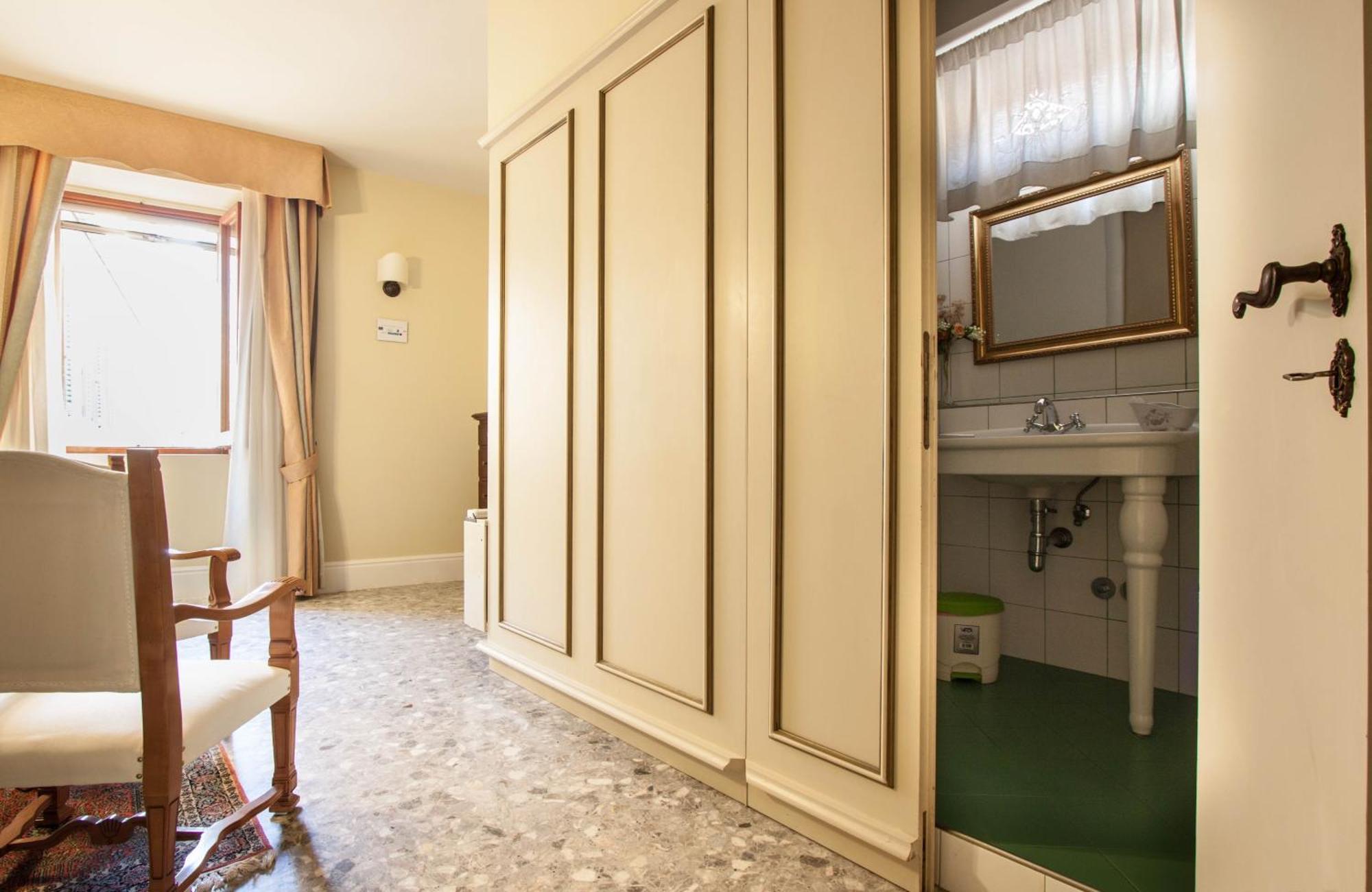 Dimora Antica Pianella Bed and Breakfast Pianella  Rum bild